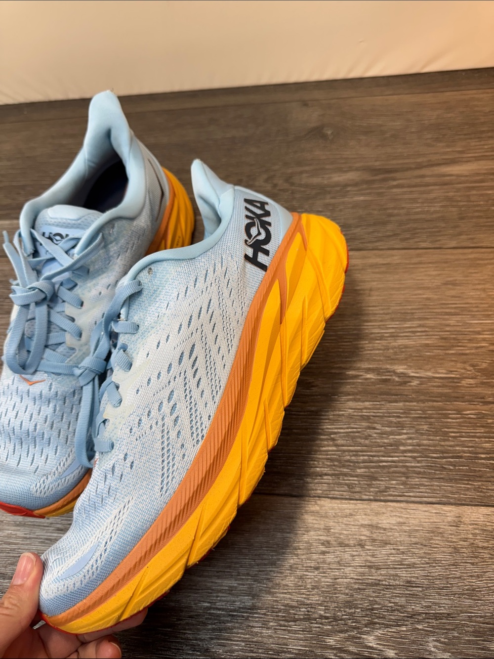 Hoka Clifton 8 Women's Light Blue Running Shoes size 10.5 (h118) - Picture 2 of 10